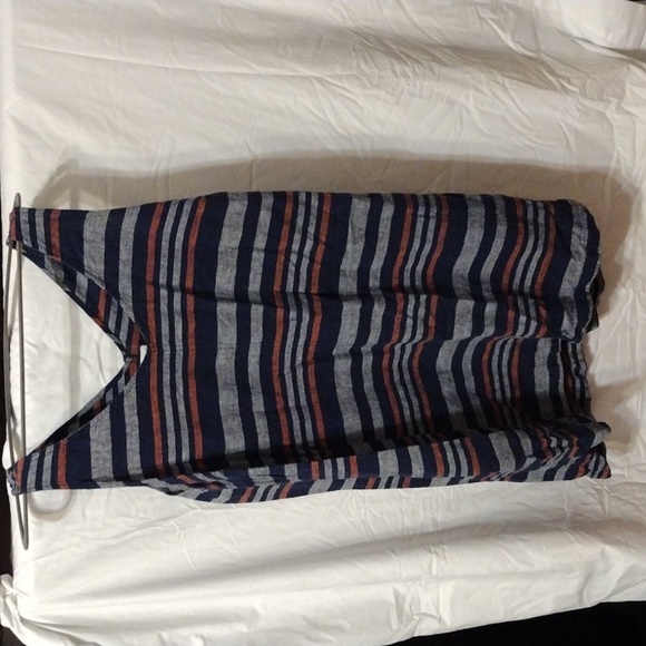 Old Navy Dresses & Skirts - 2 For 8 Dollars Sale  Classic And Comfortable women's sleeveless v-neck dress.